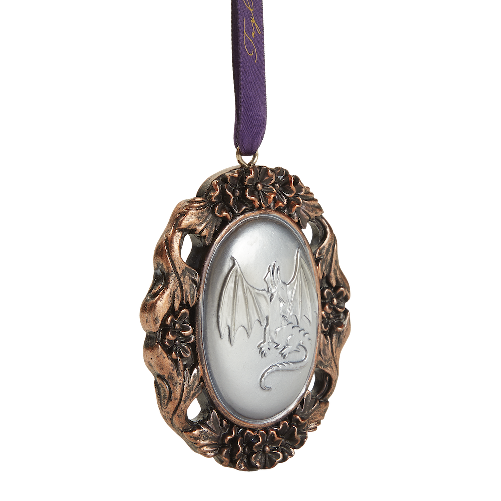 Speak Now (Taylor's Version) Cameo Ornament Detail